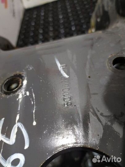 Траверса рамы поперечная Renault Magnum