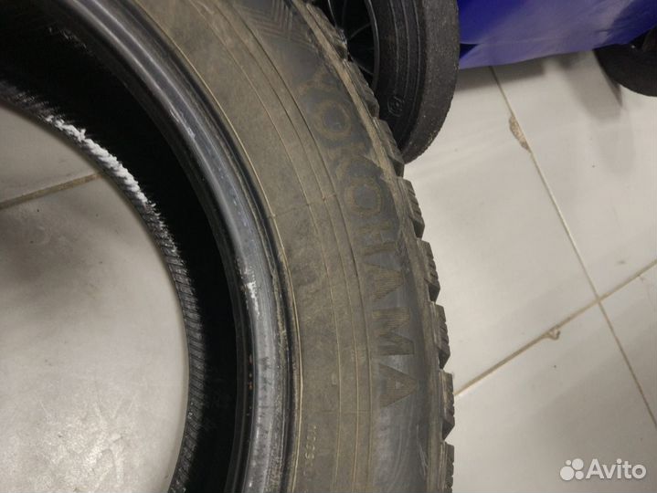 Yokohama IceGuard Stud IG65 215/60 R17