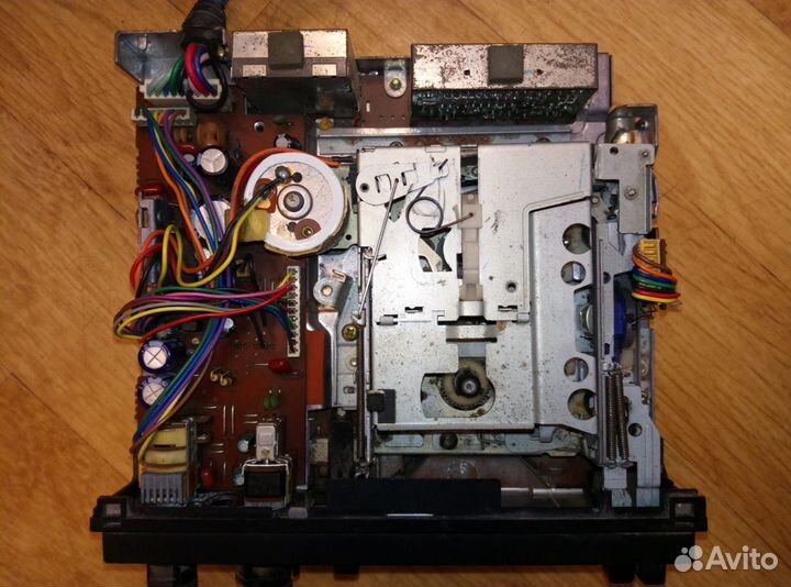 Под восст. кассетная а/магнитола Fujitsu TenCE6245