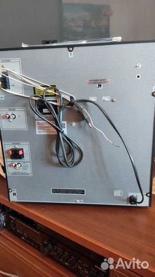 Продам музыкальный центр Sony D-109