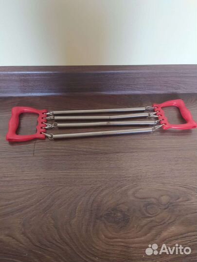 Эспандер плечевой