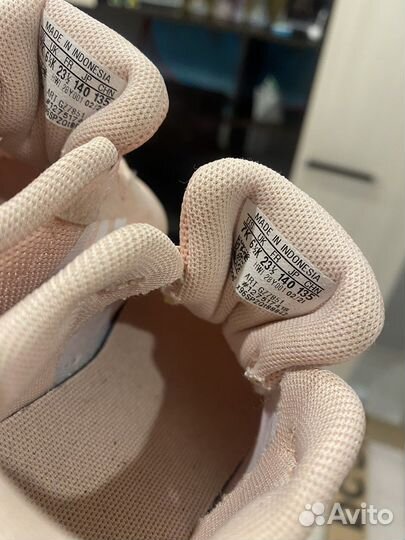 Кроссовки adidas