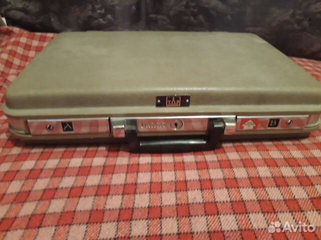 Кейс, дипломат, чемодан пластиковый. ссср- редкий