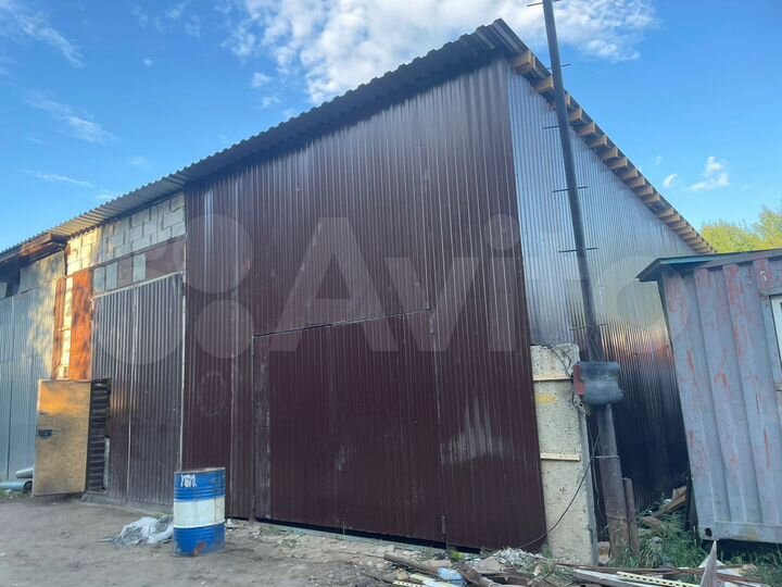 Гараж, > 30 м²