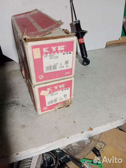 Амортизатор задний nissan primera газ 96-01