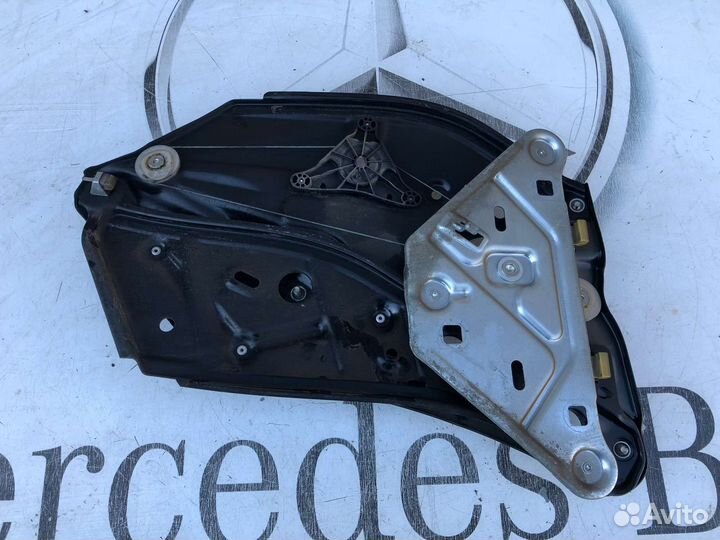 Стеклоподъемник задний правый Mercedes w238