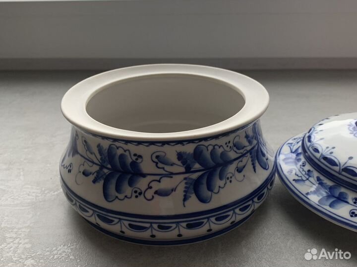 Сахарница гжель