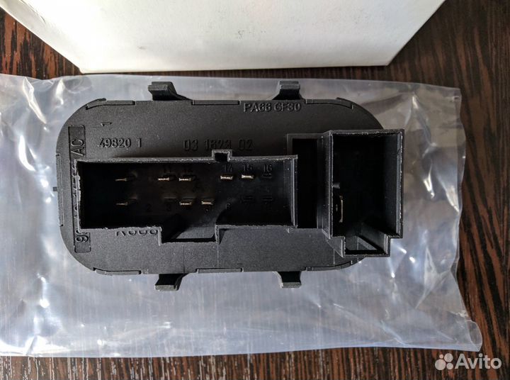 Блок стеклоподъемников Ford Focus. Новый