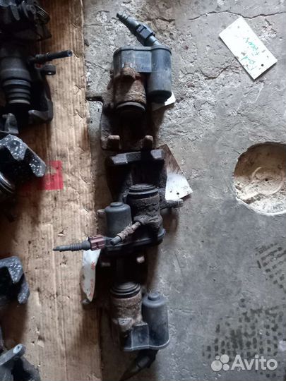 Суппорта задание для VW-пассат,гольф, Т4,поло,кади