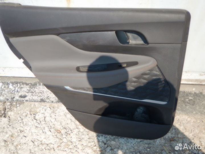 Карта задней левойдвери Hyundai Santa Fe 4