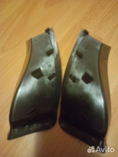 Накладка фонаря левая и правая Citroen C4 седан