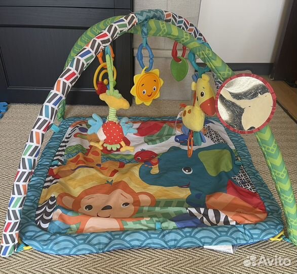 Развивающий коврик с игрушками / детский игровой