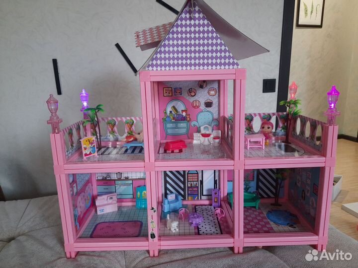 Домик кукольный