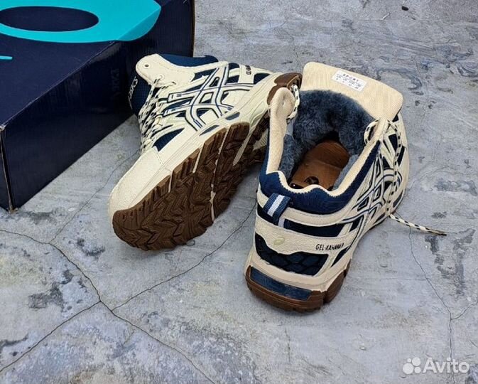 Зимние ботинки asics