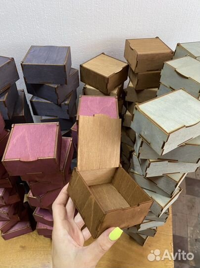 Коробка для украшений из дерева