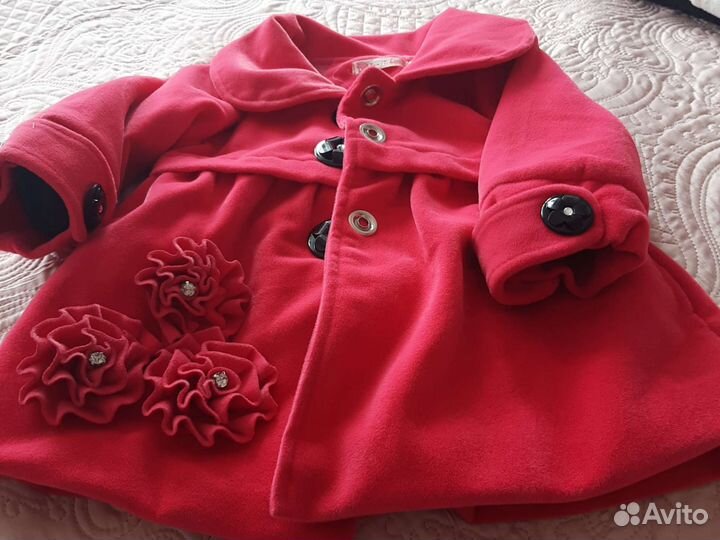 Пальто для девочки новое 98