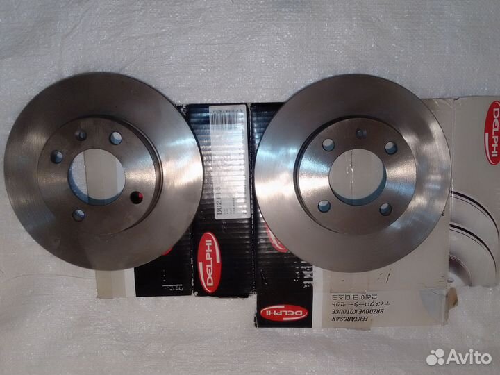Диски тормозные передние Delphi