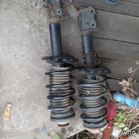 Пружины и колпаки на астру H