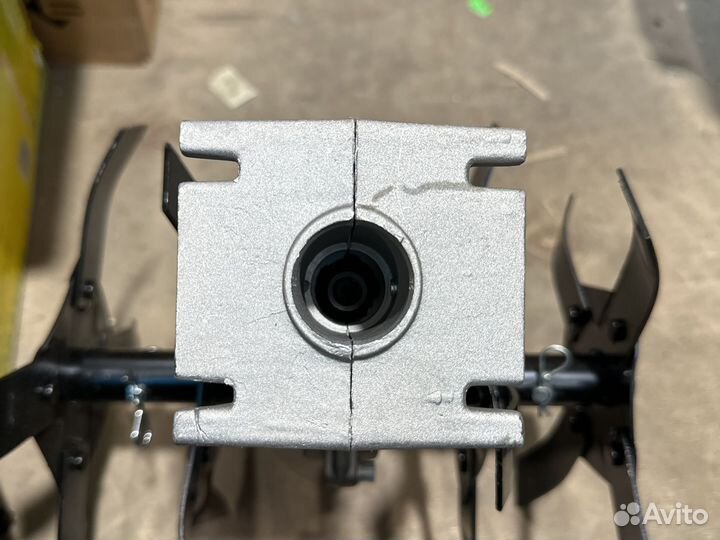 Насадка на триммер (косилку) культиватор