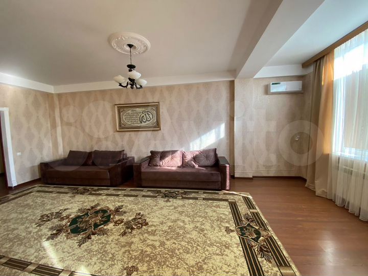 3-к. квартира, 110 м², 3/5 эт.