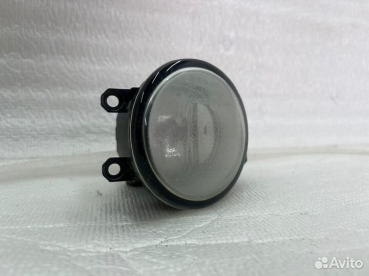 Фара противотуманная передняя левая Toyota Camry