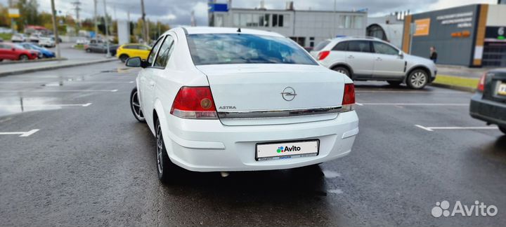 Opel Astra 1.6 МТ, 2011, 126 200 км