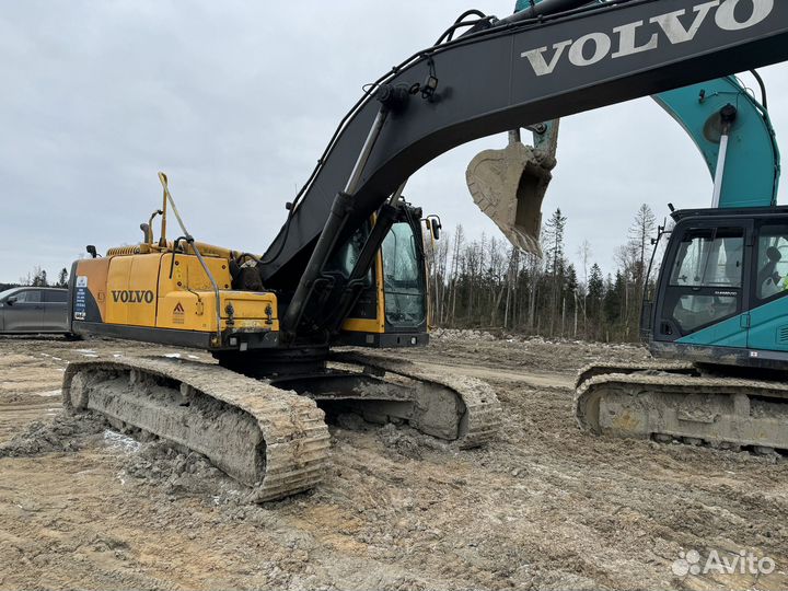 Гусеничный экскаватор Volvo EC240B LC Prime, 2011