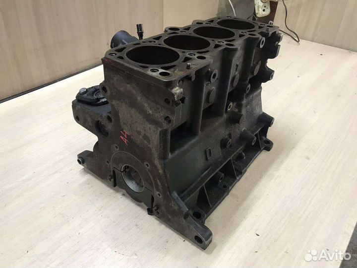 Блок цилиндров Audi a4 b5 ADR