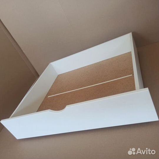 Двуспальная кровать из массива