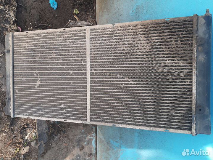 Радиатор на фольксфаген пассат б3