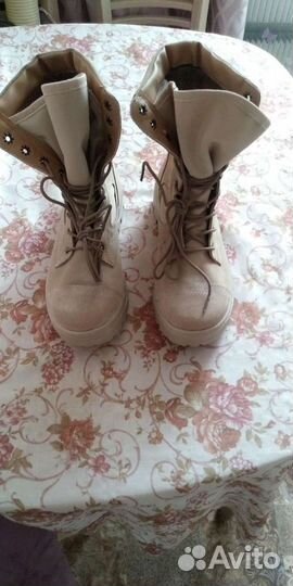 Ботинки с высоким берцем