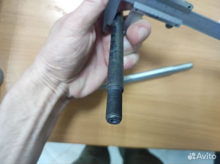 Ось колеса на мопед Карпаты/Верховина/Рига