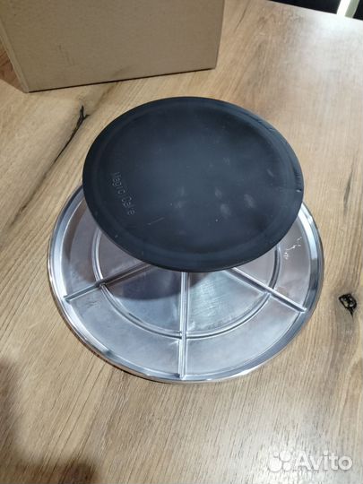 Поворотный стол кондитерский Тортовница