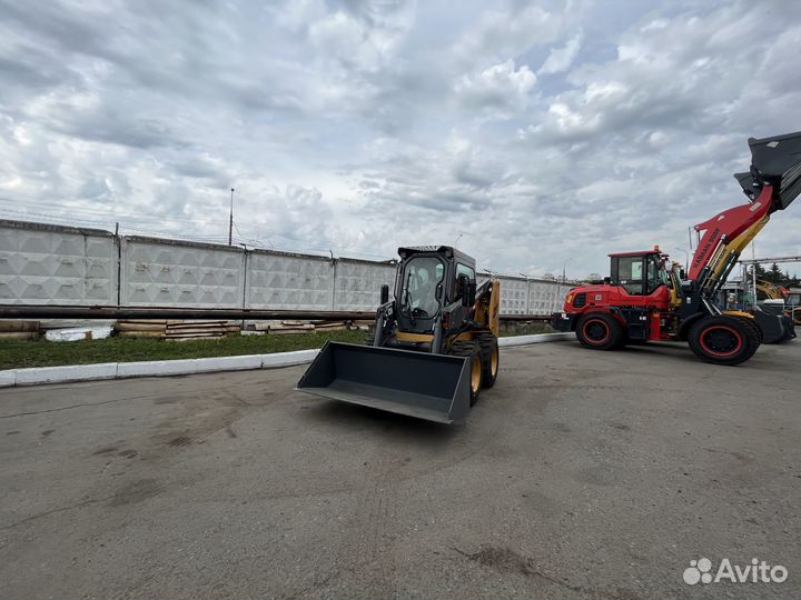 Мини-погрузчик Lonking CDM312, 2023