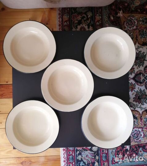 Эмалированная посуда СССР тарелки и миски (8 шт)