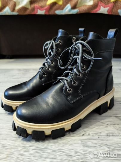 Ботинки женские