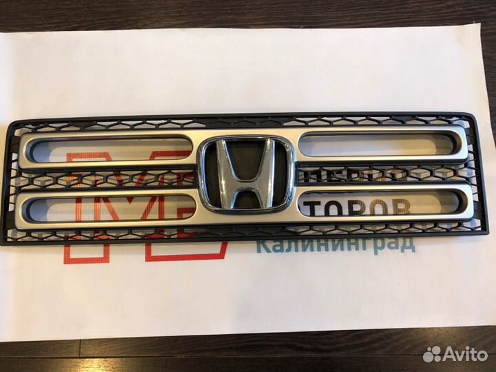 Решетка радиатора передняя Honda Ridgeline J35A9