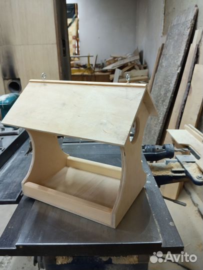 Кормушка для птиц