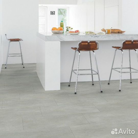 Пвх-плитка Quick-Step Livyn Бетон тёплый серый