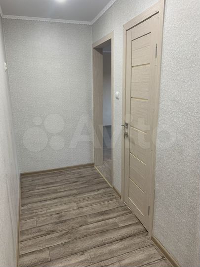 2-к. квартира, 43 м², 1/4 эт.