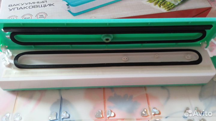 Вакуумный упаковщик продуктов