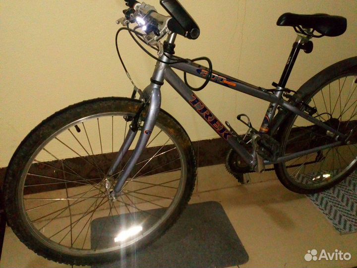 Trek 800 trail