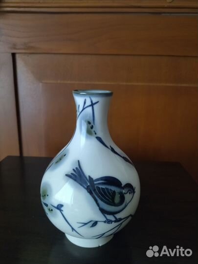 Фарфоровая ваза лфз