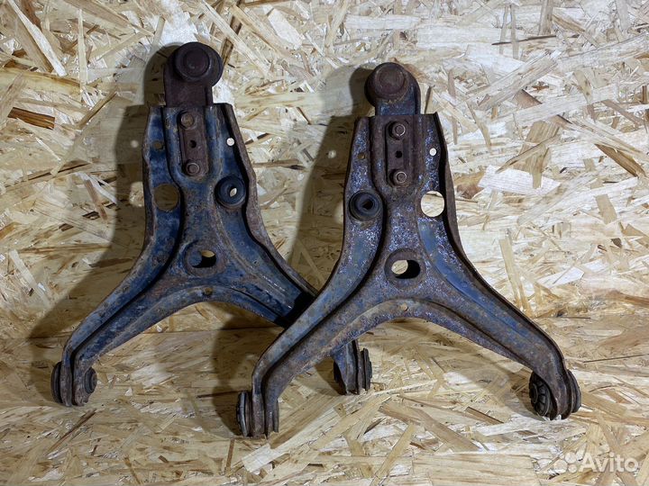 Рычаг передний audi 80 b3