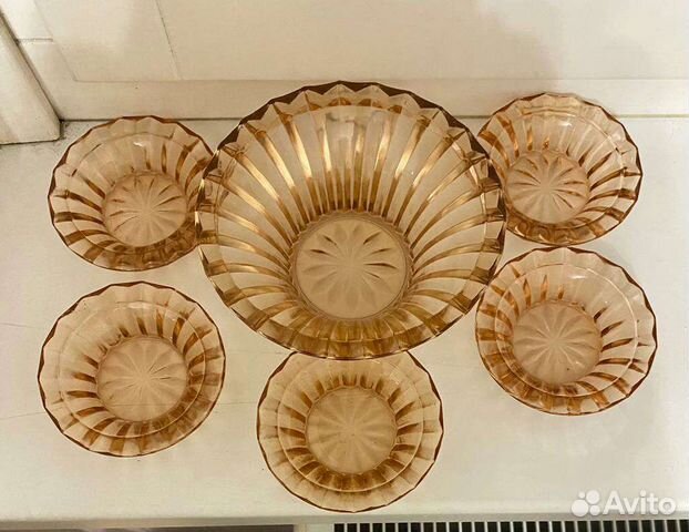 Вазочка и розетки для варенья