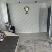 4-к. квартира, 70 м², 1/5 эт.