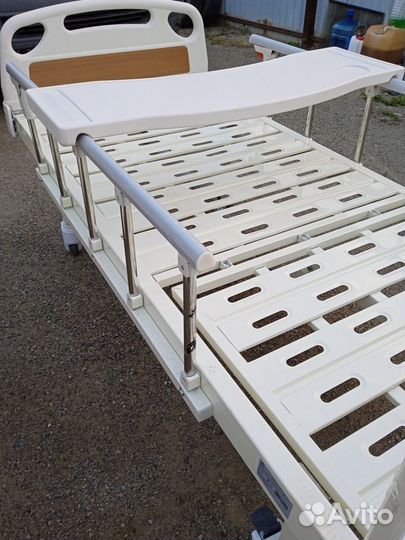 Кровати медицинские б/у 15 штук,доставка