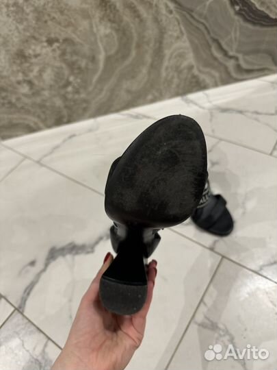 Босоножки женские