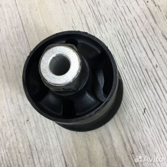 Сайлентблок балки Renault megane 3