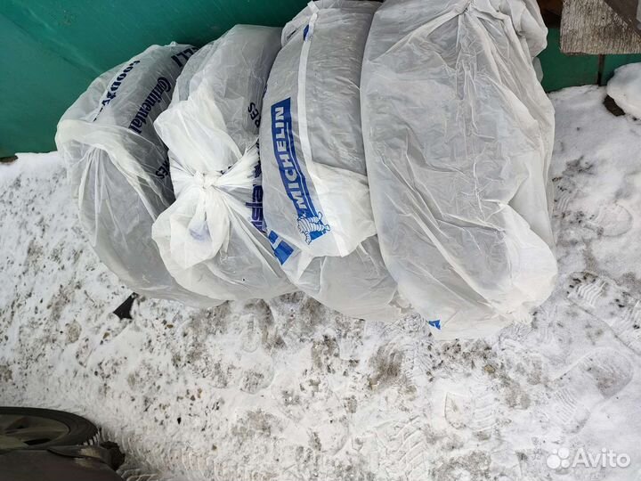 R16 Nokian Tyres Hakkapeliitta 7 SUV 205/60, PCD 5x112 DIA 70.3